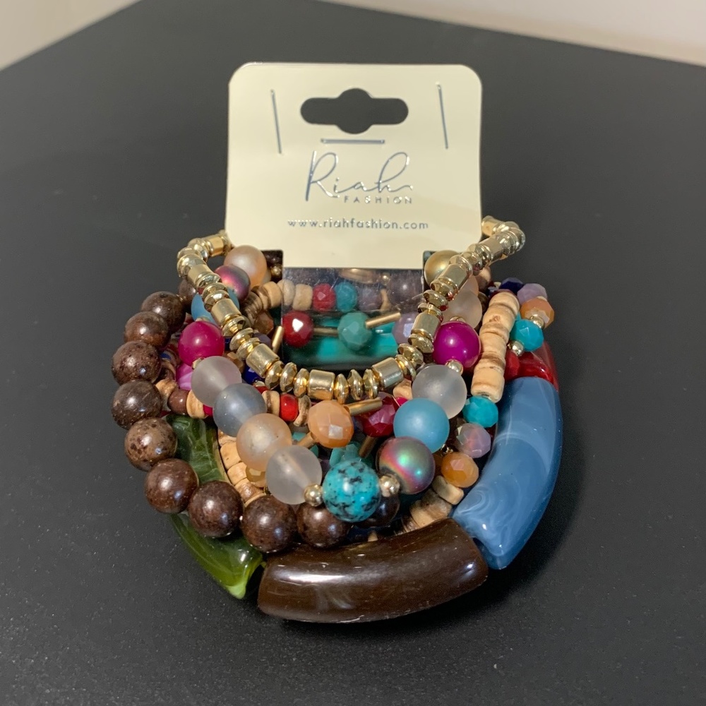 Multistranded color bead bracelet by Riah